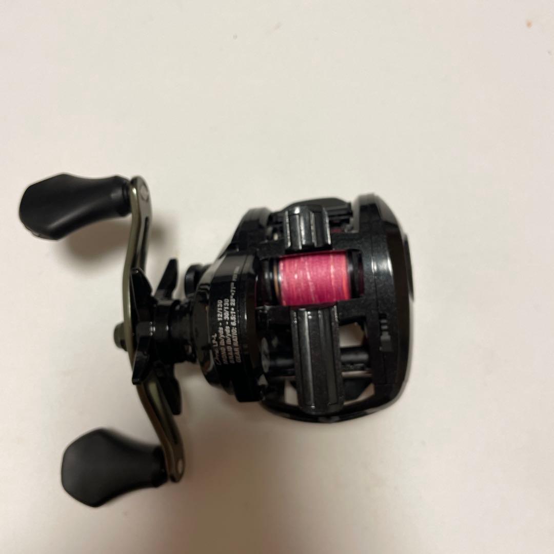 アブガルシア　ベイトリール　左巻き