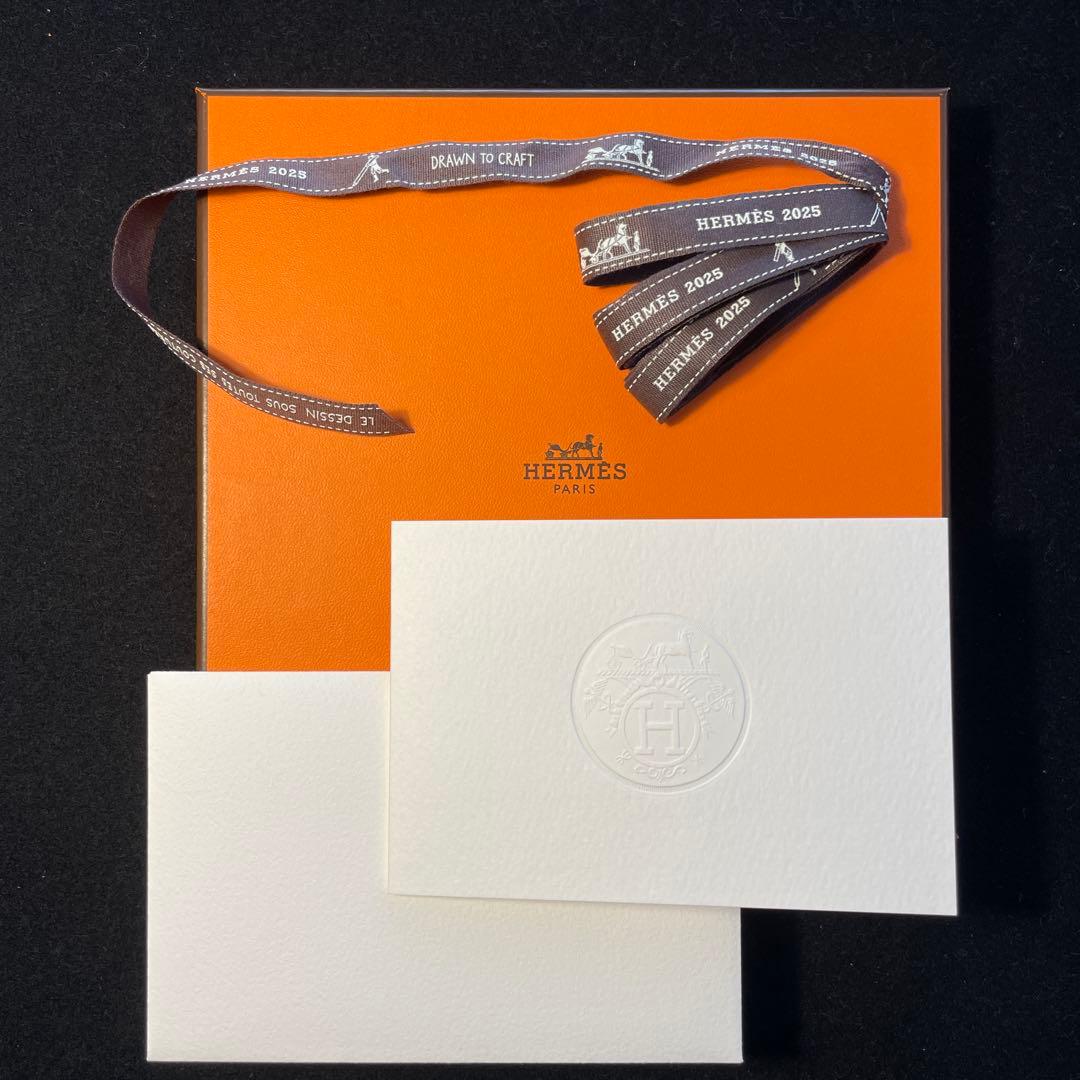 エルメス　タオルハンカチ馬と自転車　箱、グリーティングカード、2025リボン付き