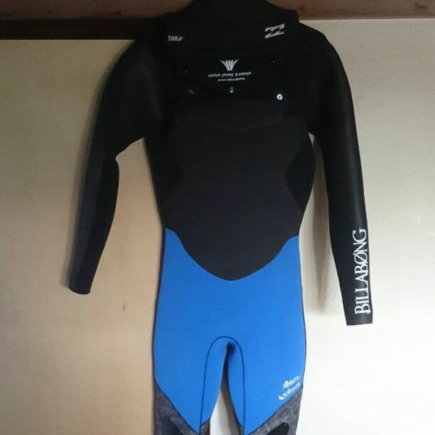 ビラボンウエットスーツ！