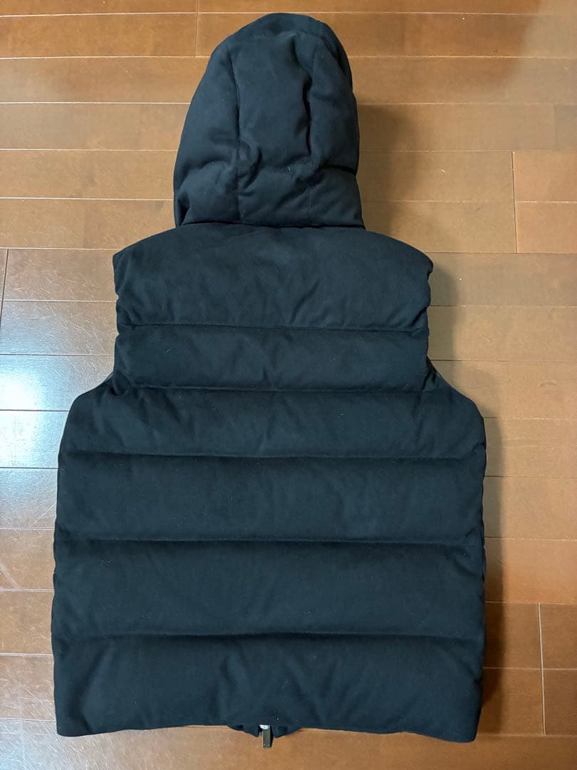   フード付きダウンベストXLブラック美品ダブルジッパー