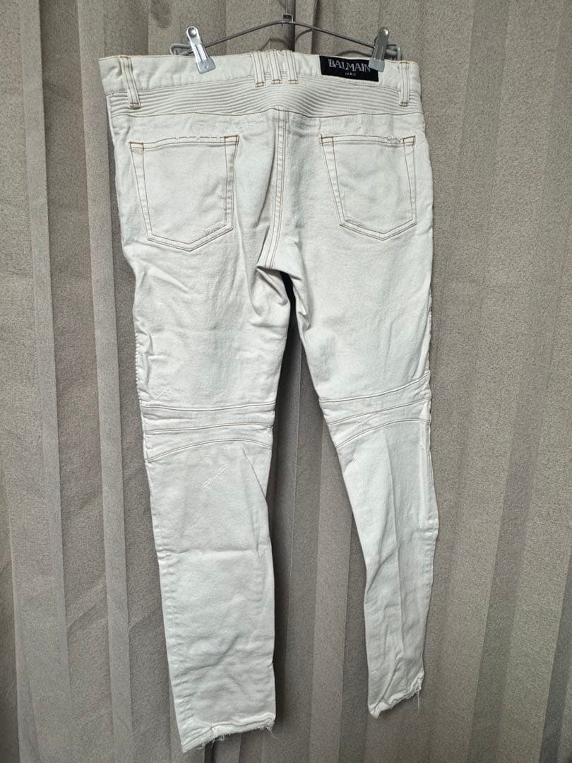 BALMAIN ホワイト スリムフィットパンツ