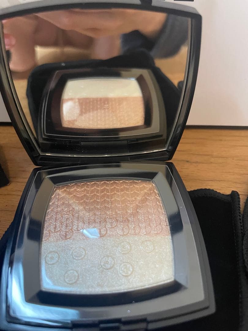 新品　CHANEL デュオ プードゥル ルミエール　ハイライト　シェーディング