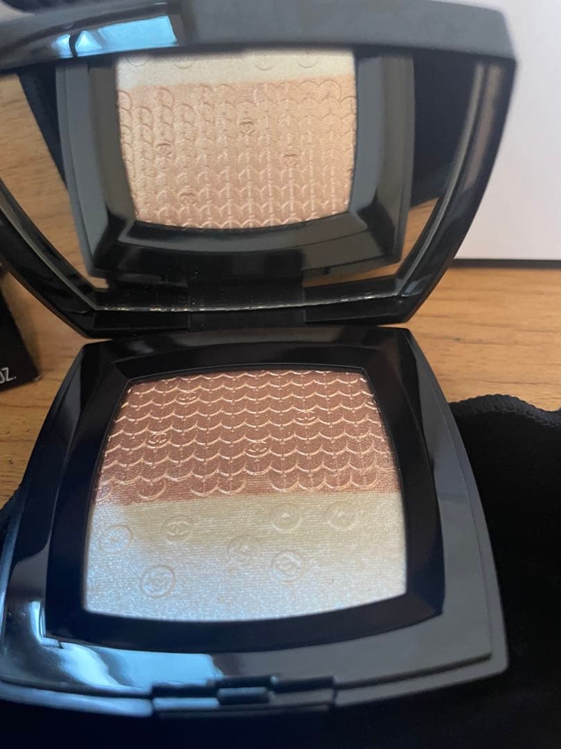 新品　CHANEL デュオ プードゥル ルミエール　ハイライト　シェーディング