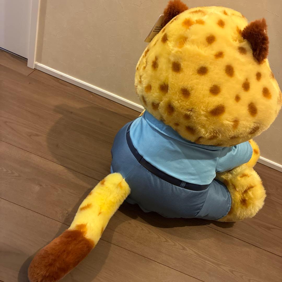 ズートピア２　クロウハウザー　大きな　ぬいぐるみ　ブランケット付き　コストコ