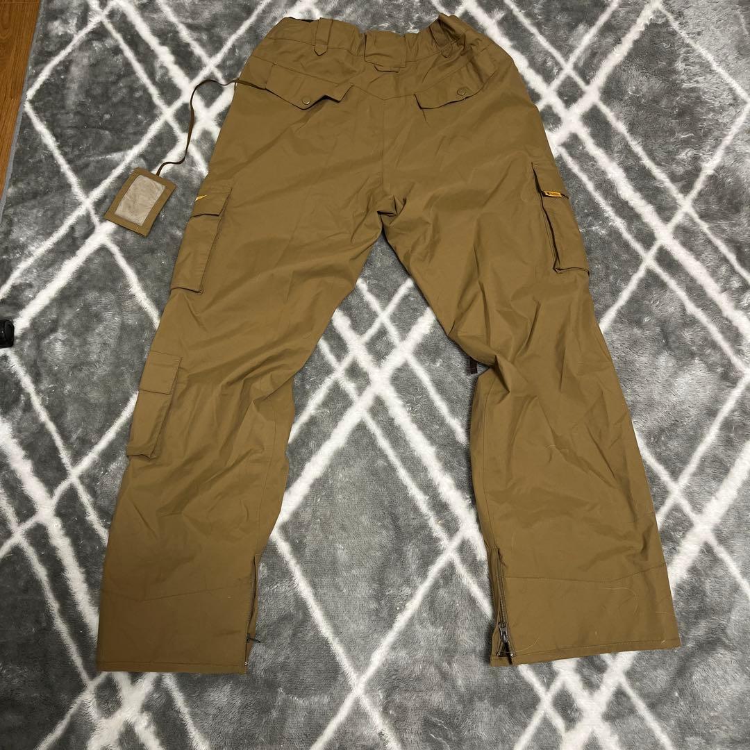 【Burton】スキーウェア・スノーボードウェア上下 男女兼用 「Lサイズ」