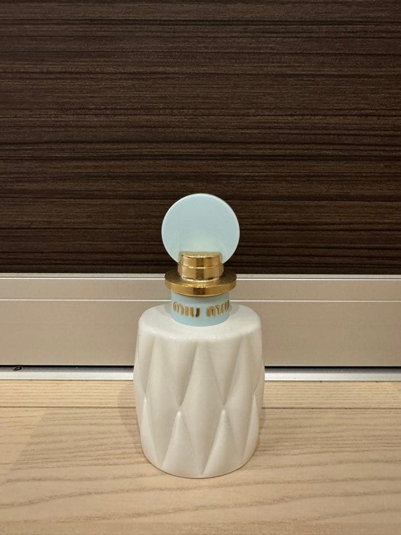 miumiu 香水　フルール ドゥ レ オードパルファム