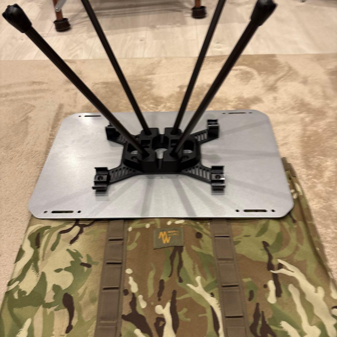 ミニマルワークスエゴテーブル