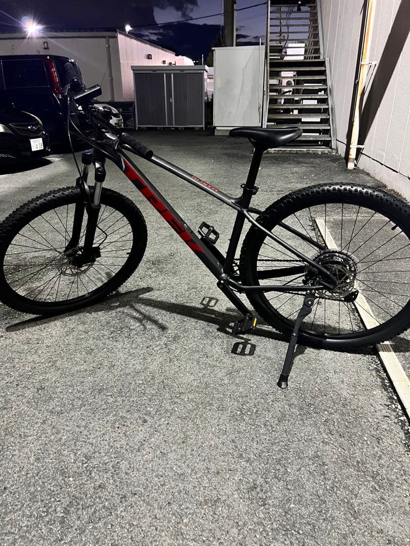 TREK MARLIN 5 29インチ（マウンテンバイク）