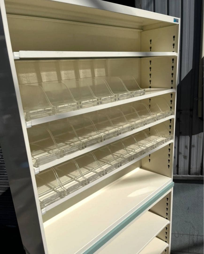 高園産業 SOLNO コンセント付家具 薬棚 薬剤棚 キャビネット 薬局 調剤棚