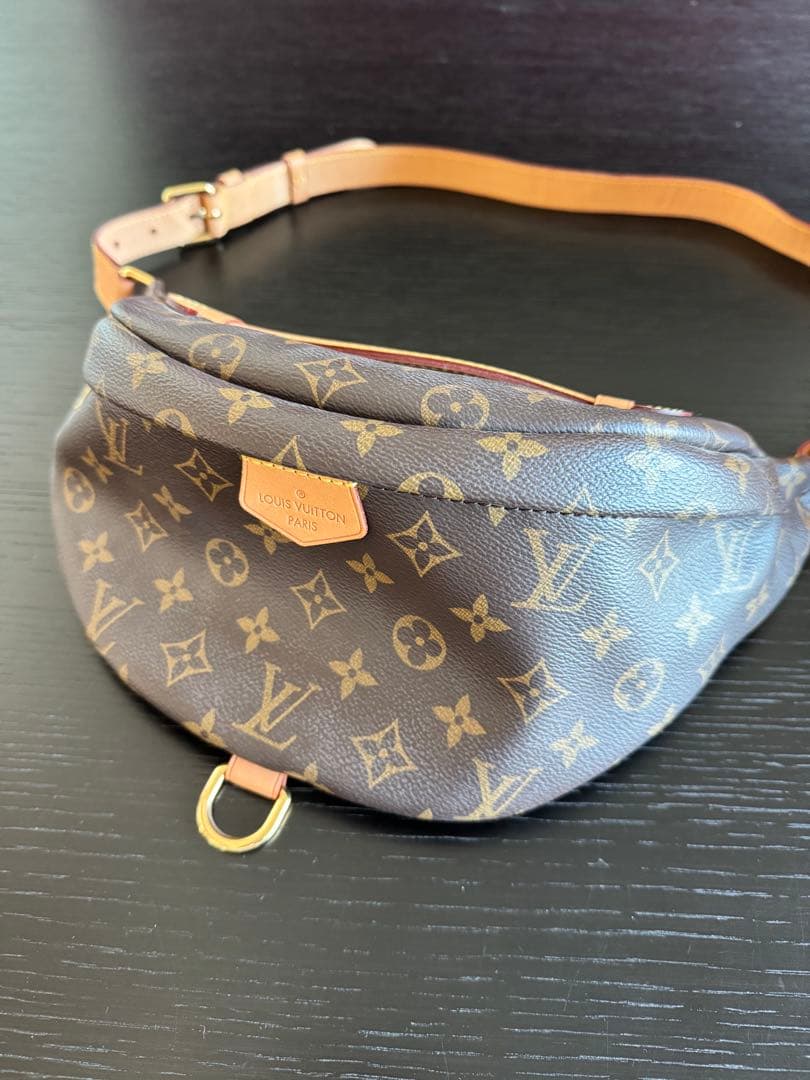 kana　LOUIS VUITTON バムバッグ ウエストバッグ