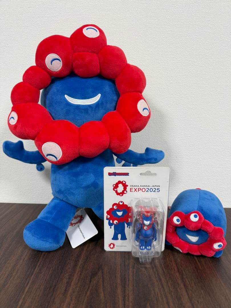 【未使用】ミャクミャク　ぬいぐるみ　大　小　BE@RBRICK ベアブリック