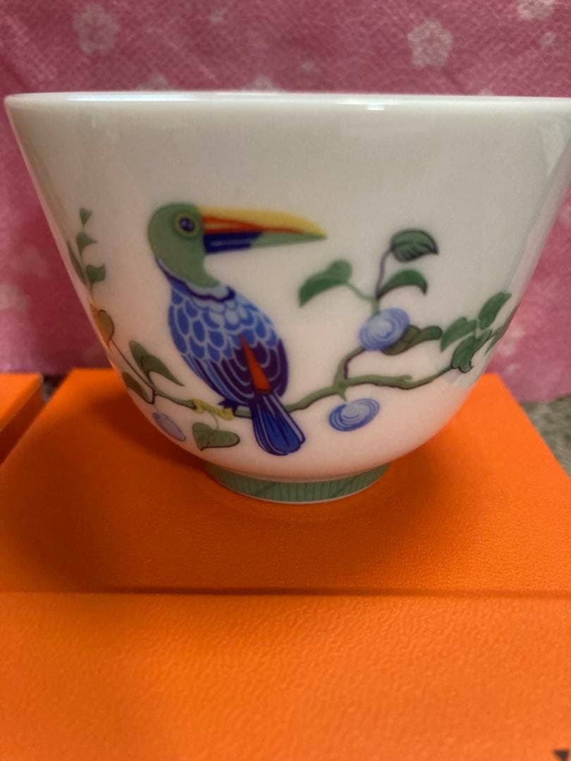 レア希少　HERMES ＊Toucans鳥の絵柄カップ2個箱付きセット