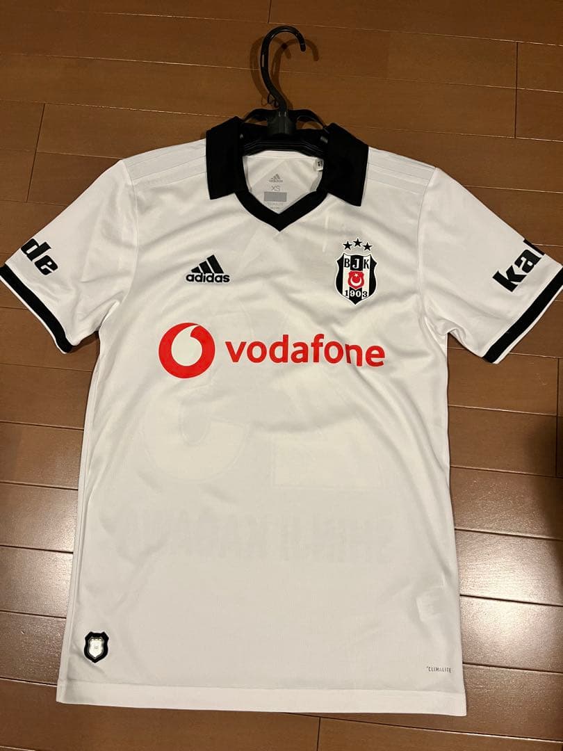 香川真司選手　ベシクタシュ移籍時公式ユニフォーム