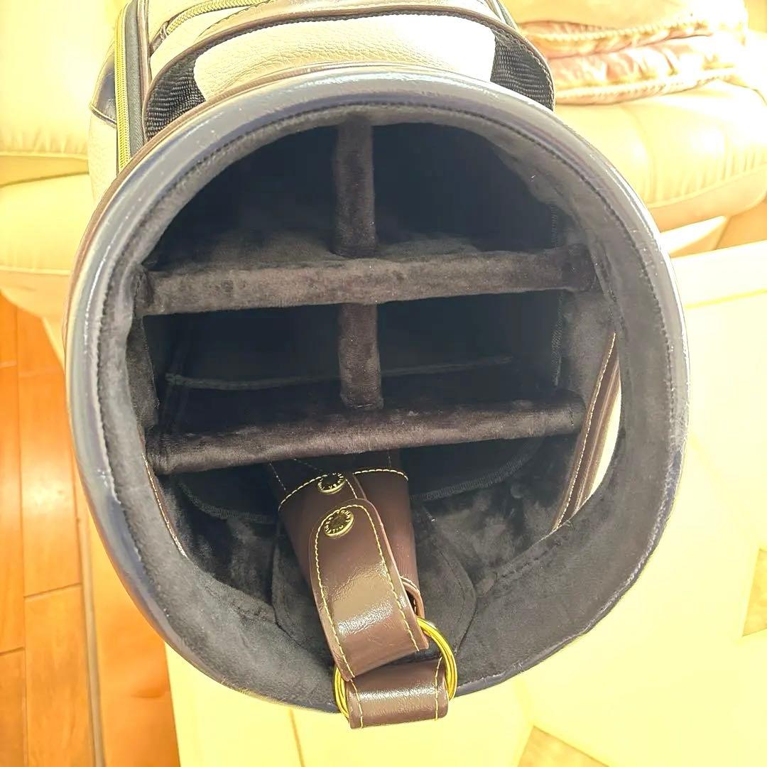 TOMY  キャディバッグ ホワイト・ブラック貴重品