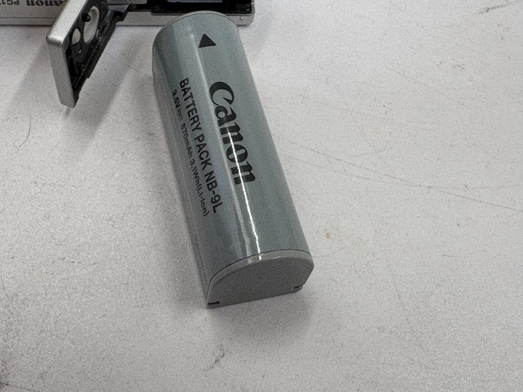 Canon IXY 3 デジタルカメラ 動作品 バッテリー付属 充電器なし