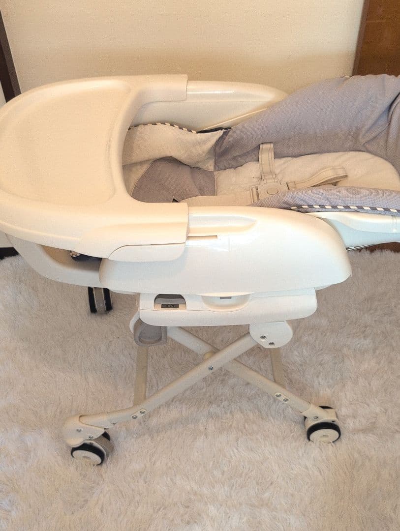 極美品 ♪【手動】Combi コンビ ネムリラ セサミグレー ハイローチェア♪