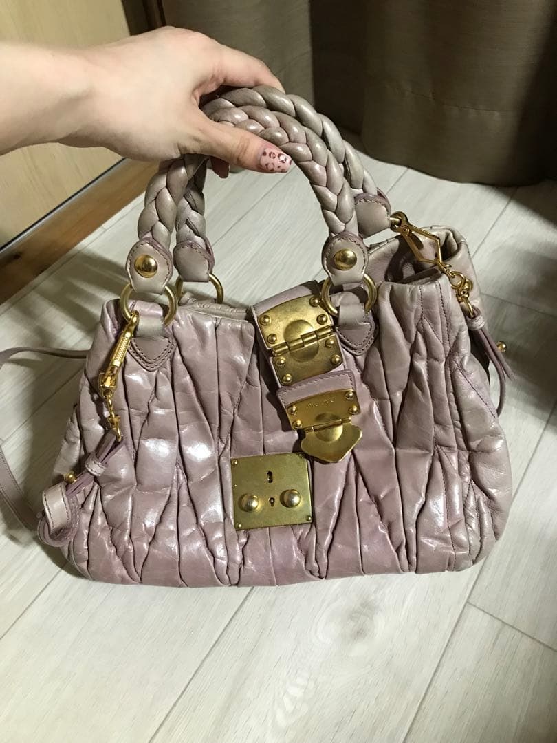 ミュウミュウ miumiu マテラッセ ハンドバッグ レザー キャメル