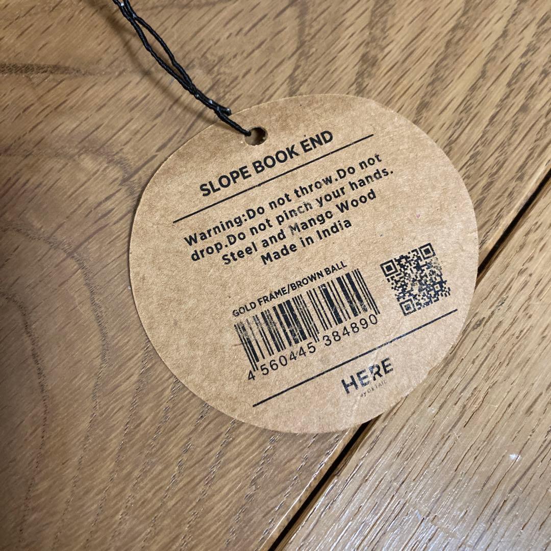 HERE by DETAIL スロープブックエンド　ゴールド