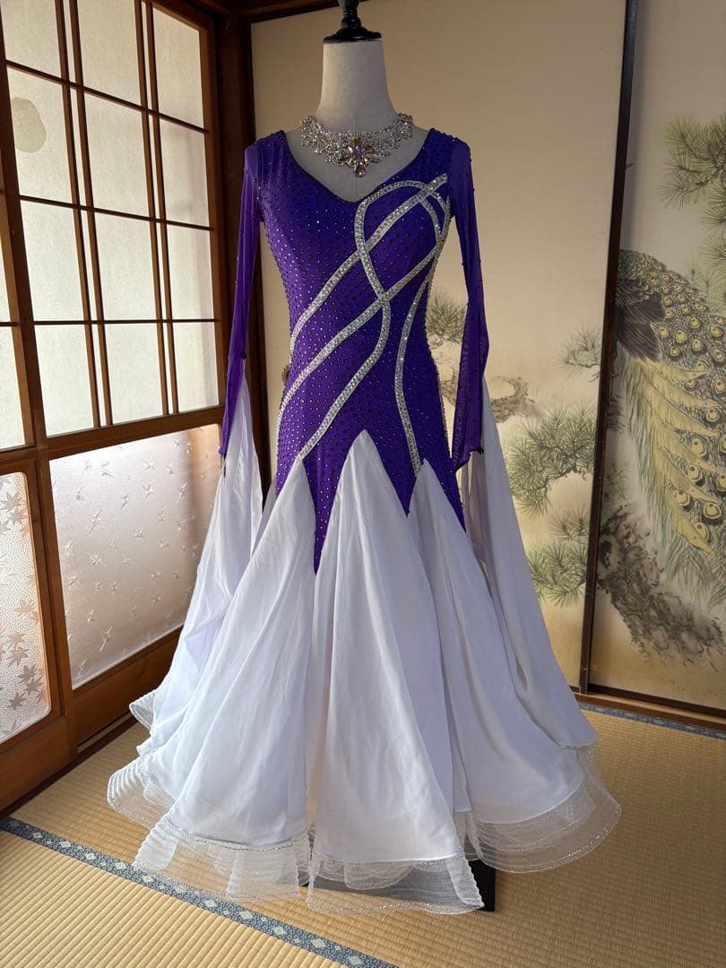 社交ダンスドレス 青紫と白 ビジュー装飾 お値下げしました。