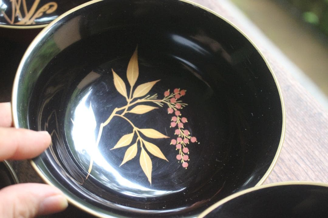 時代朱漆に内見返絵替わり草花蒔絵のお椀5点（検輪島塗蒔絵椀雑煮椀