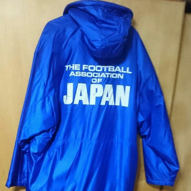 日本代表ベンチコート