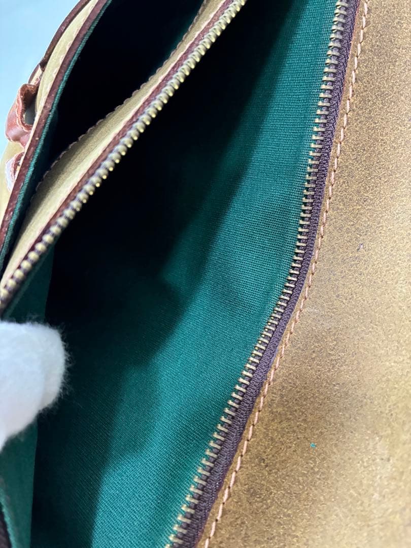 MAURIZIO GIANNIイタリアフィレンツェ　革製　ドキュメントホルダー