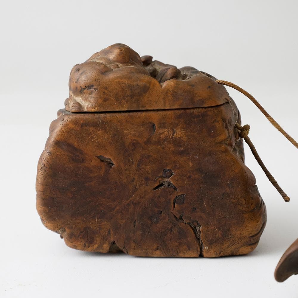 時代 提げ物 塊木瘤木 煙草入れ 螺旋捻り上げ煙管筒 龍図七宝緒締 煙管付 一式