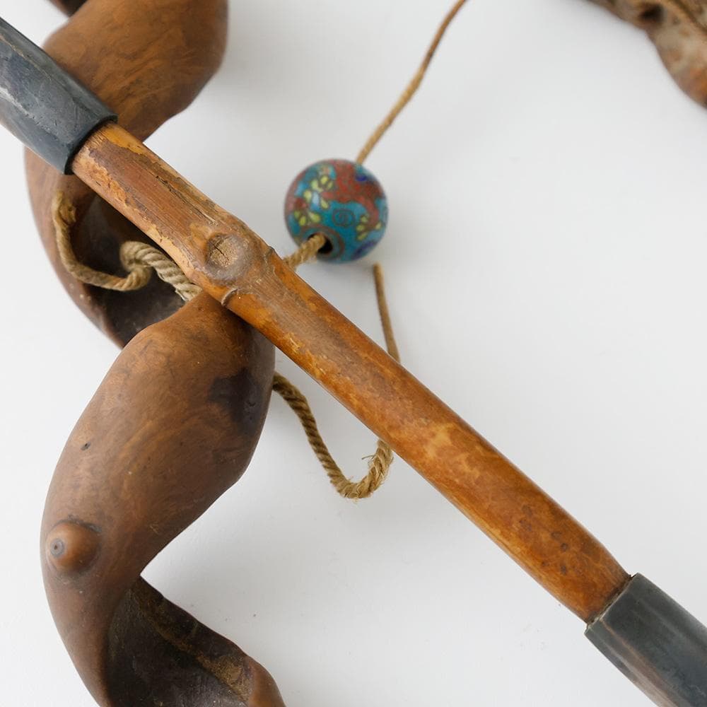 時代 提げ物 塊木瘤木 煙草入れ 螺旋捻り上げ煙管筒 龍図七宝緒締 煙管付 一式