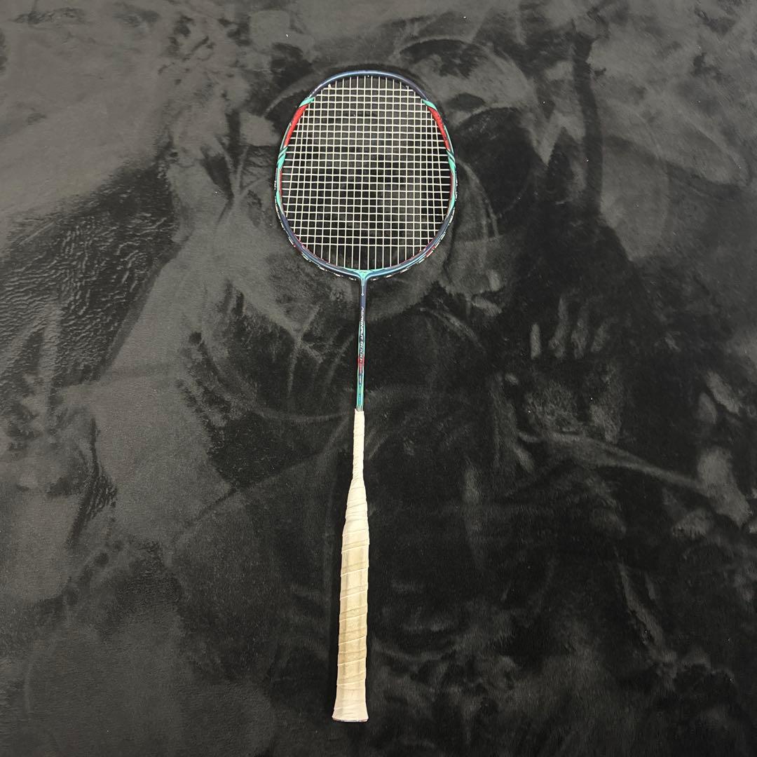 AERONAUT 9000 バドミントンラケット