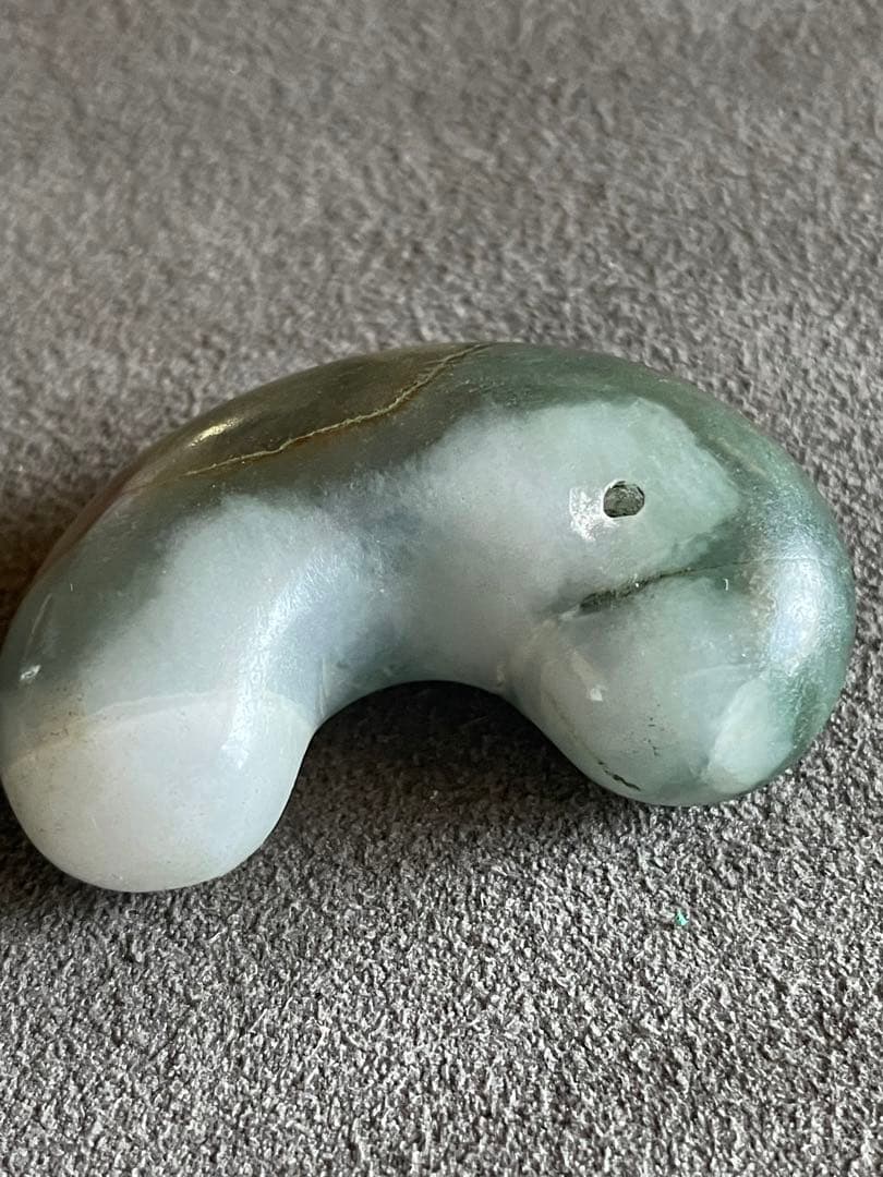 古墳時代　勾玉　硬玉　翡翠　瑪瑙　出土品31g