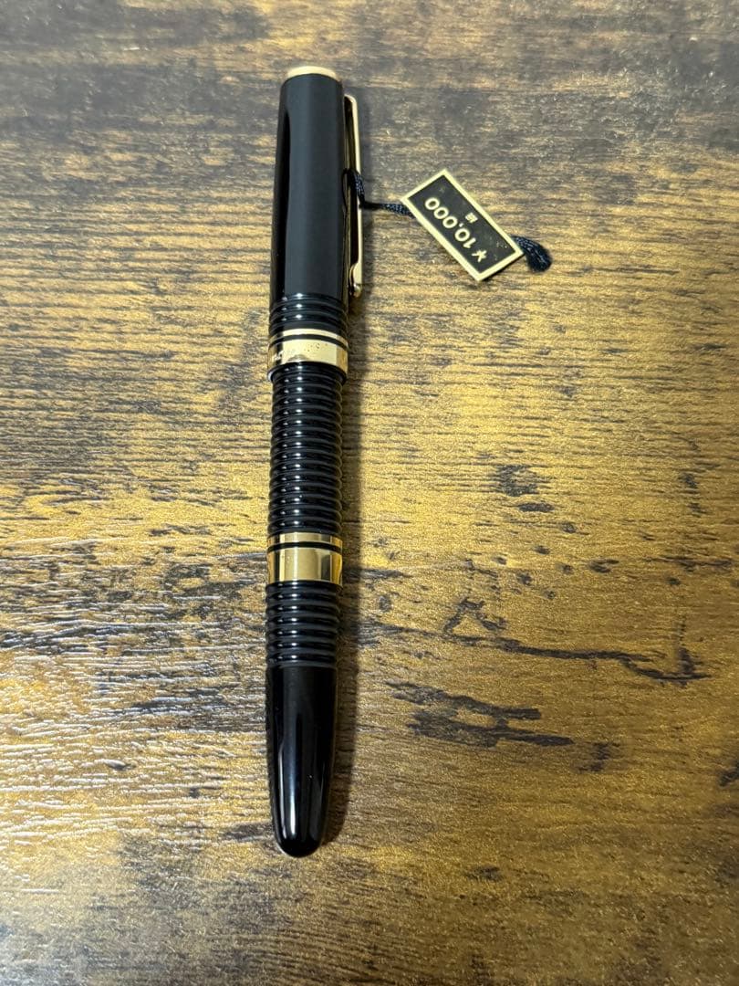 新品未使用　初期型　ギャザード　丸ニブ　14金　F プラチナ　万年筆　JIS刻印