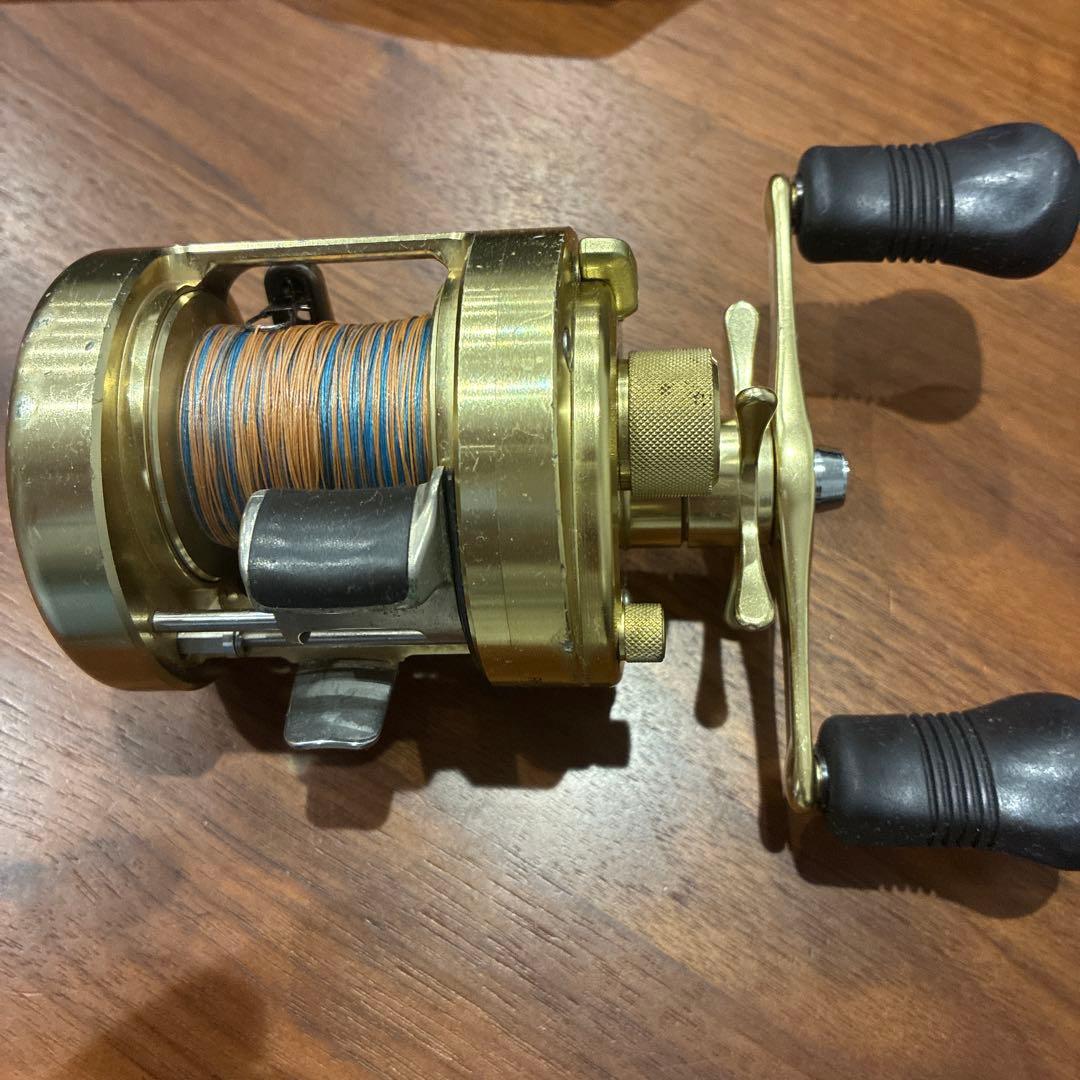 CALCUTTA CONQUEST 400 ゴールド 中古品 お値段下げ