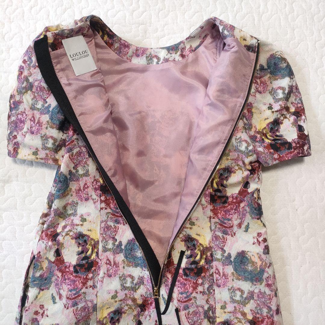 極美品✨ルルウィルビー　ジャガード織りひざ丈ワンピース　パフスリーブ　ピンク　1