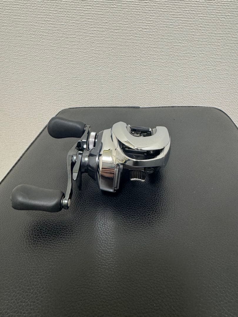 クロSHIMANO ANTARES 右巻き　19アンタレス HG