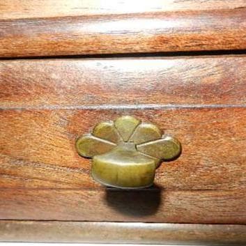 アンティークな手提げ付小引き出し