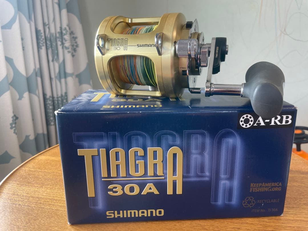 SHIMANO TIAGRA 30A フィッシングリール