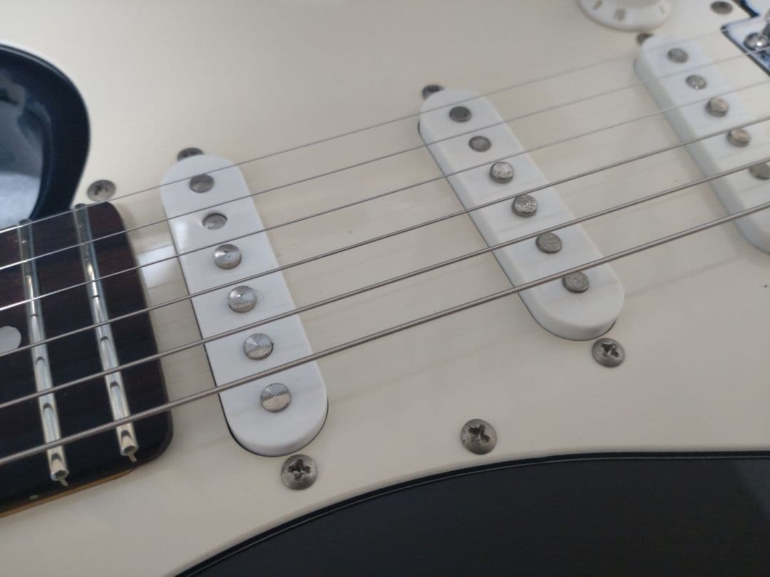 改良Legend ストラトタイプエレキギター