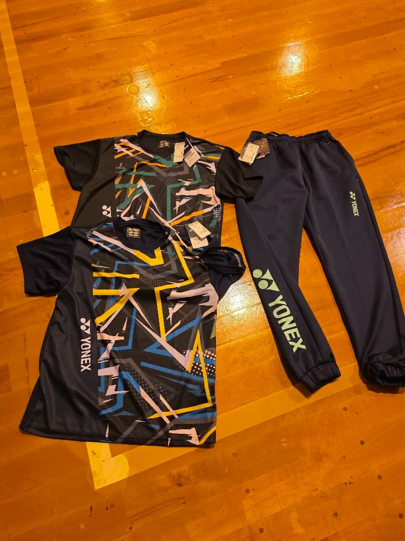 YONEX バドミントンウェア シャツ(S)とパンツ(SS)セット