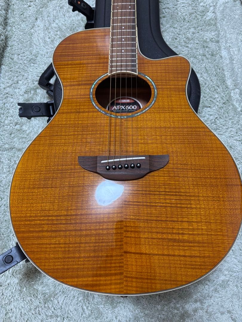 Yamaha APX600FM ハードケース付き