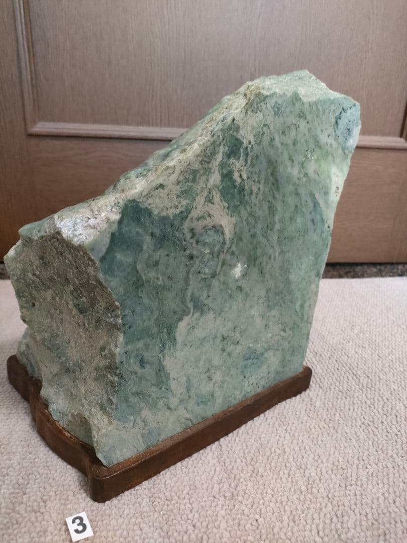 大型逸品！【日高翡翠】極上１７kg 原石 鑑賞石 天然石 標本石 国産鉱物