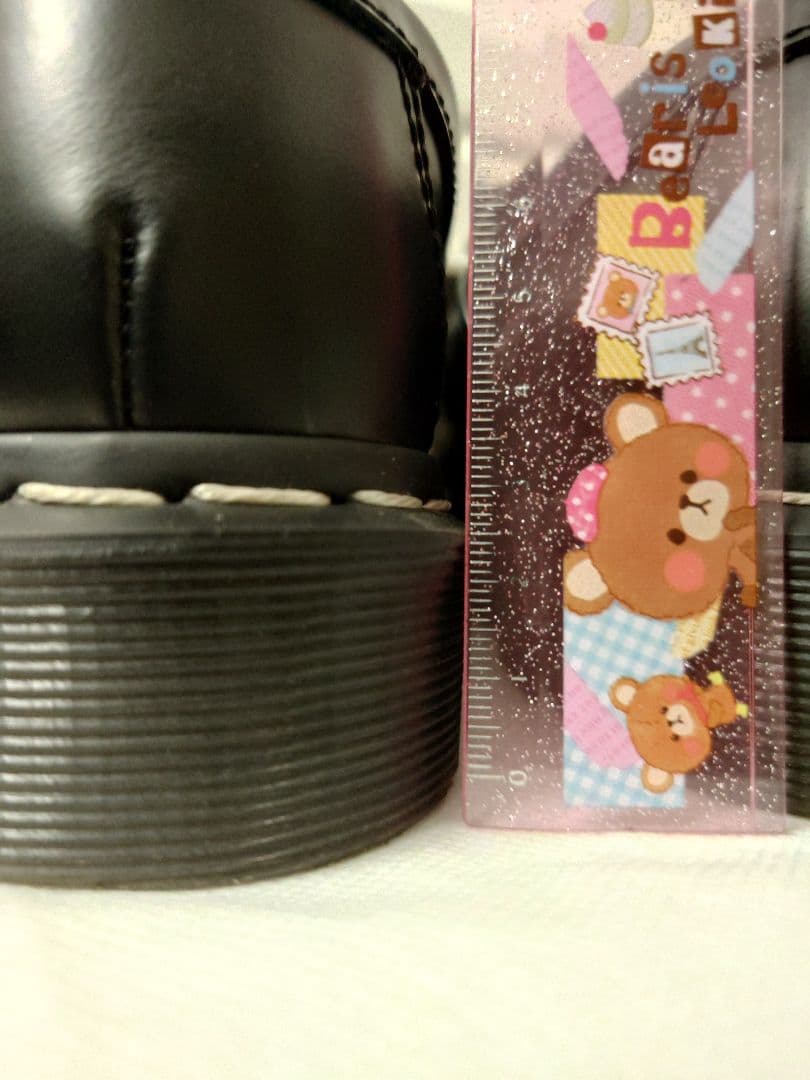 ドクターマーチン　エイドリアン　タッセル付き黒レザーローファー　白ステッチ