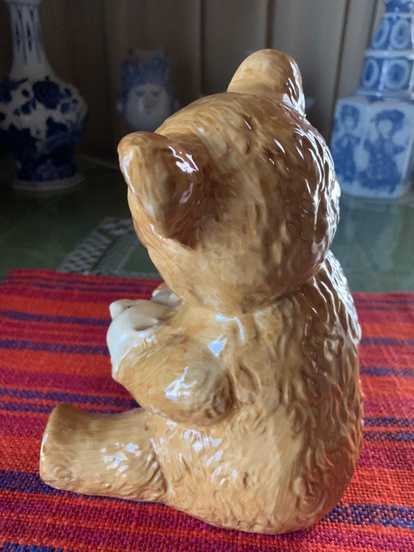 イギリスアンティーク　クマさんがクマちゃんを抱っこしてるレアな陶器のテディベア！