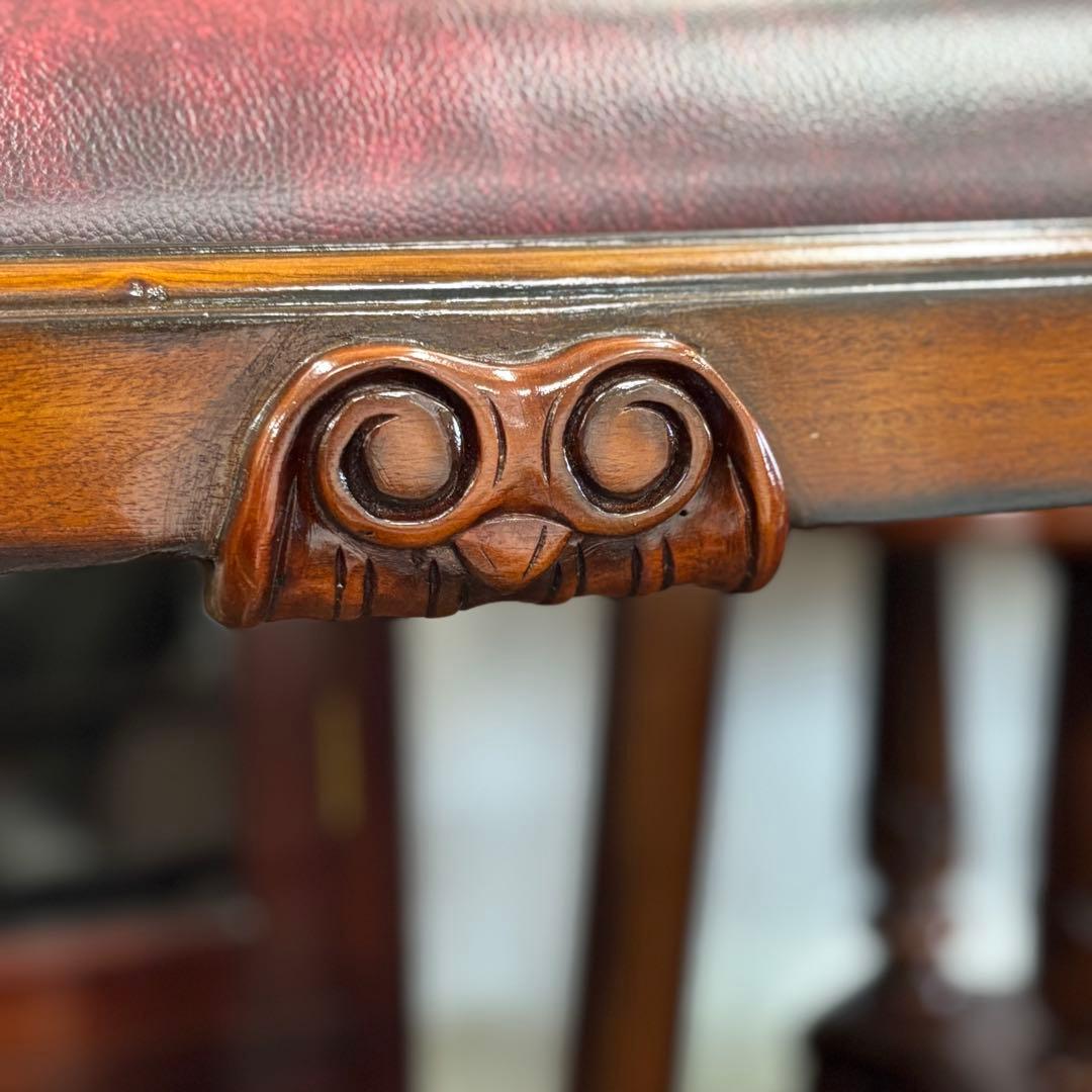 マホガニーアンティーク調 木製彫刻入り 巨大バーチェア 撮影用椅子 アームチェア