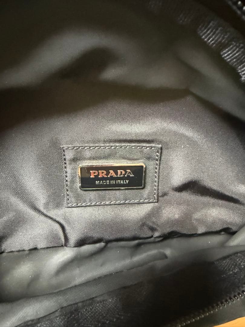 ✨極美品✨ プラダ ボディバッグ ウエストバッグ 三角ロゴ ナイロン ブラック