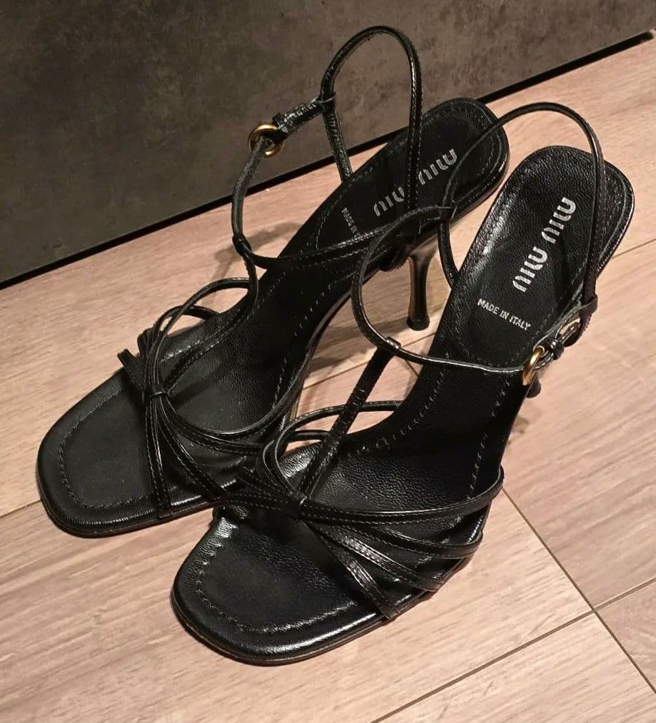 miu miu ブラック ハイヒールストラップサンダル