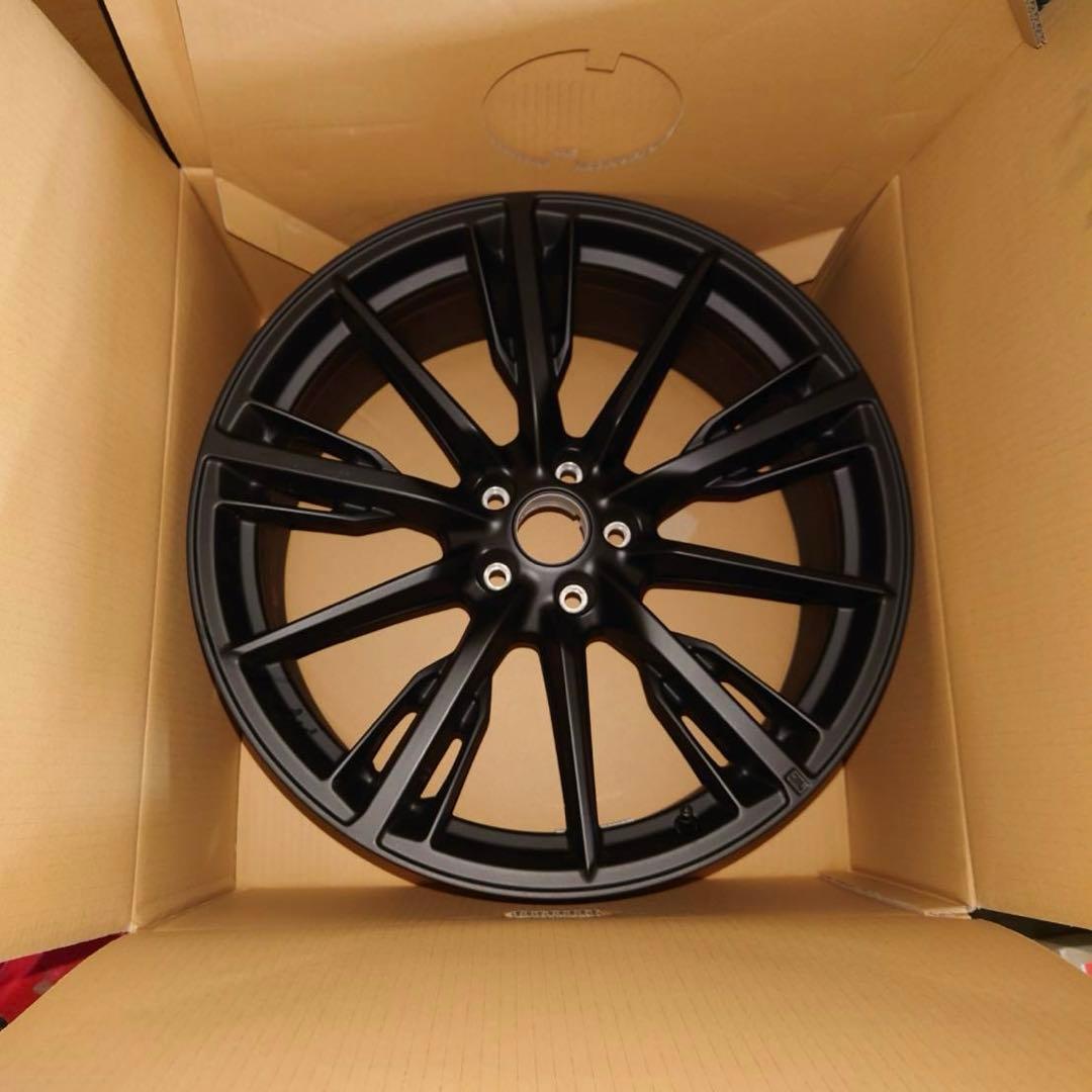 クラウンエステート 純正ホイール 新車外し　四つセット