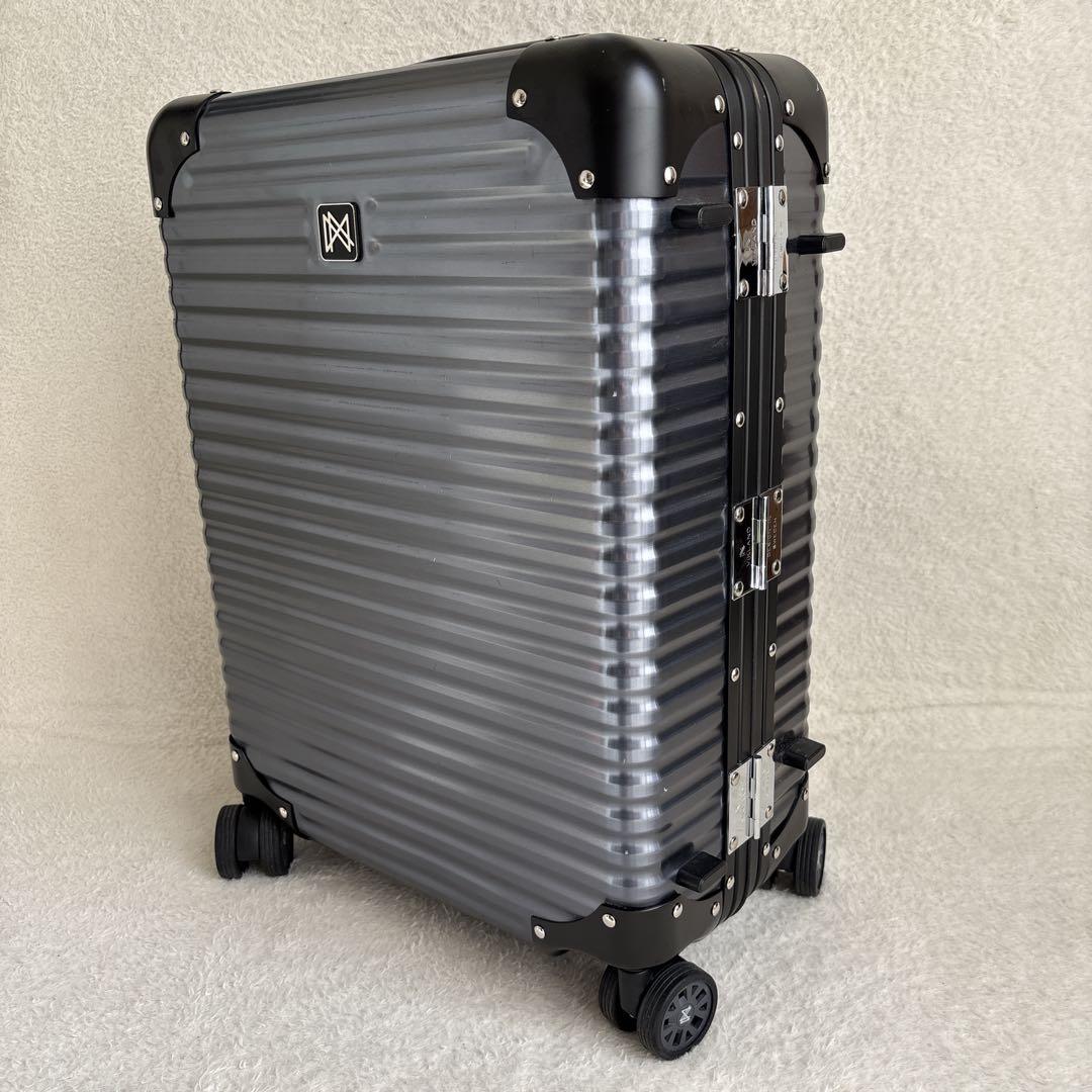 ✨美品✨LANZZO スーツケース　TSAロック アルミ　グレー