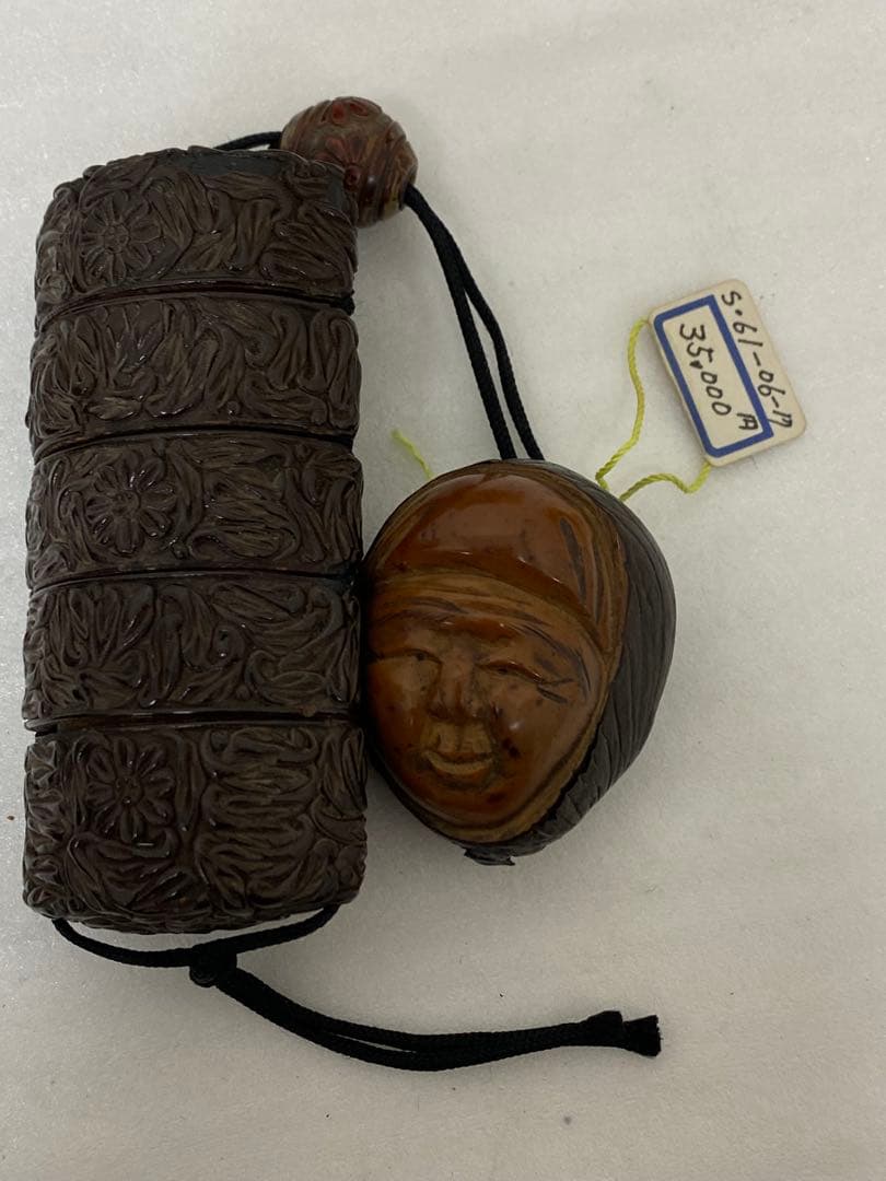 3-3247 推黒印籠・緒じめ玉、根付