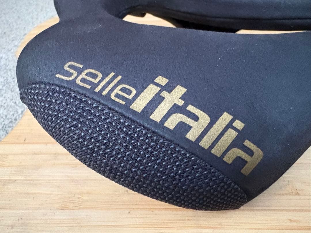 Selle Italia SLR TM SUPERFLOW DAVOS ヌバック
