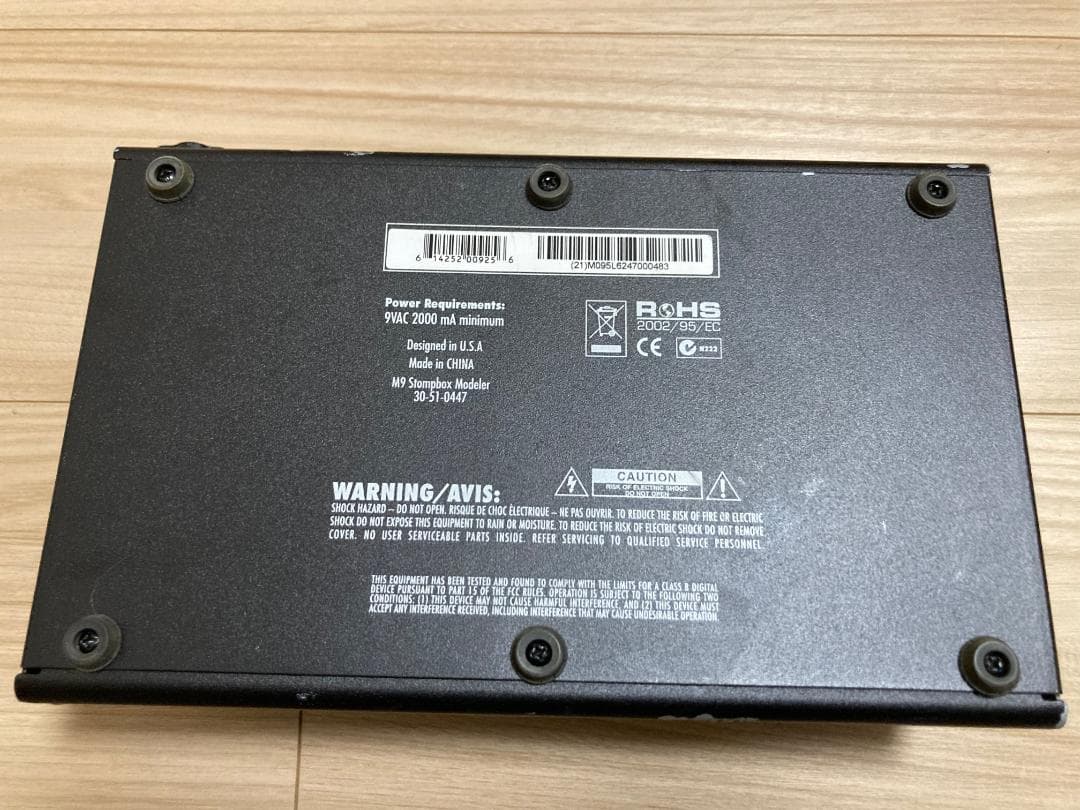 LINE6 M9 Stompbox Modeler（フットペダル付き）